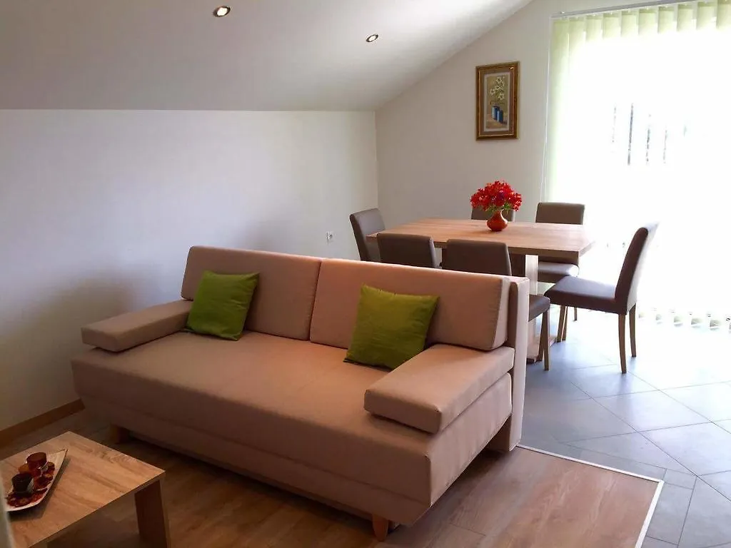 Solmaris Apartments Sukošan Kroatien